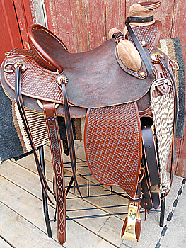 Wade Mule Saddle